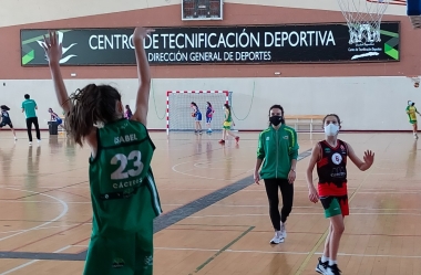 NUEVO DOMINGO DE TECNIFICACIÓN MINIBASKET