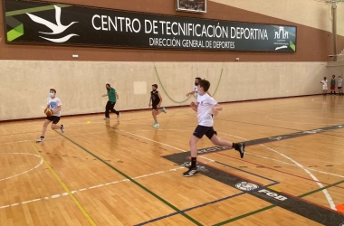 NUEVO DOMINGO DE TECNIFICACIÓN MINIBASKET