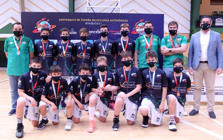 LOS 'MINIS' EXTREMEÑOS SE PROCLAMAN SUBCAMPEONES DE PREFERENTE