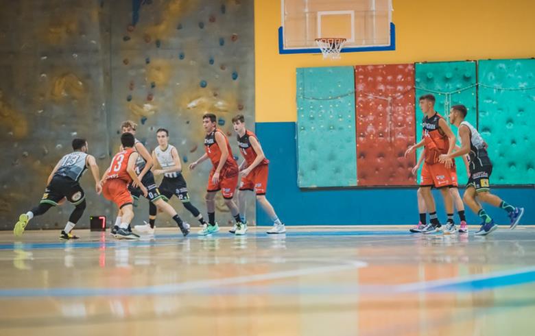 1ª NACIONAL MASCULINA CONTINÚA CON UN RITMO EMOCIONANTE