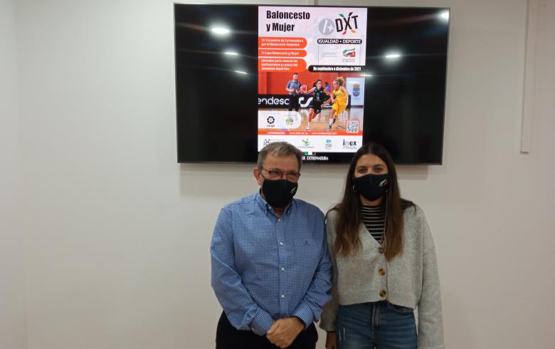 'MES DEL BALONCESTO Y MUJER', PRESENTADO CON ÉXITO