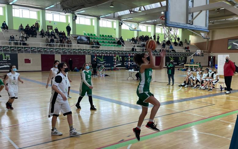 JAVI SALAS Y MARCEL SOL, SATISFECHOS CON EL PDyST MINIBASKET