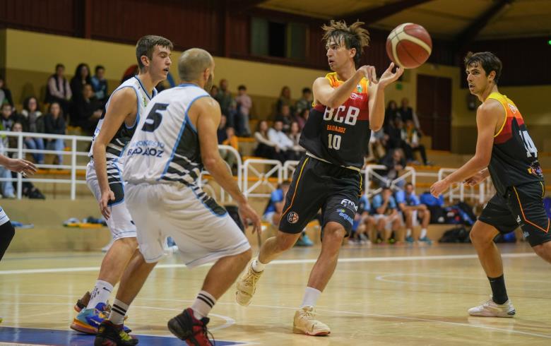 San Antonio cede en Primera Femenina por primera vez y CD Unión sigue invicto