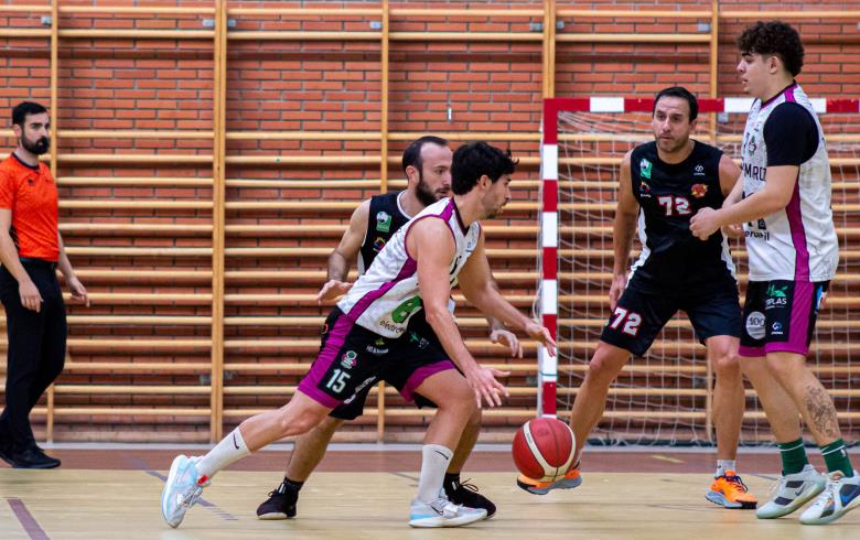 Imagen del partido entre S.XXI Don Benito y Fundación Cereem CB Plasencia (Víctor Sánchez)