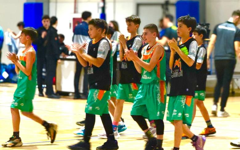 PRIMEROS TRIUNFOS PARA EXTREMADURA EN EL CAMPEONATO MINI 