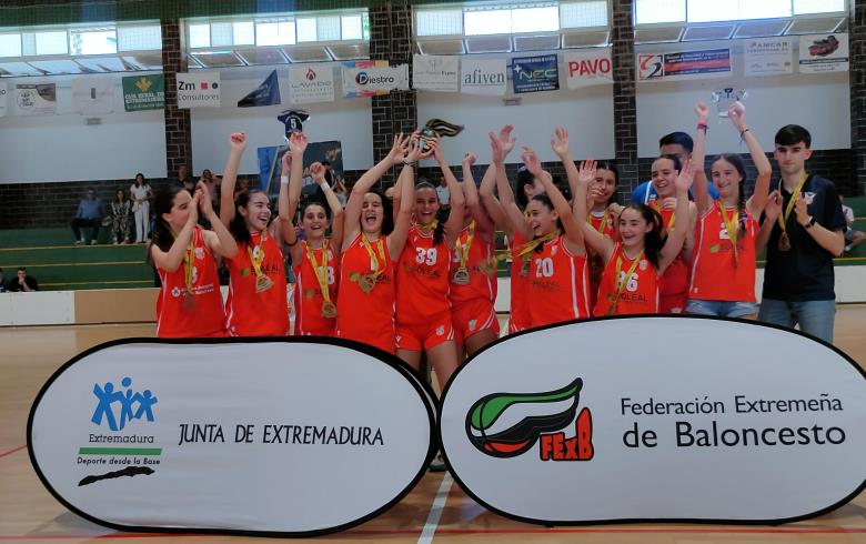 EL INFANTIL Y CADETE PLATA, LOS TROFEOS DIPUTACIONES Y LA COPA MASCULINA INFANTIL Y CADETE YA CONOCE A SUS CAMPEONES