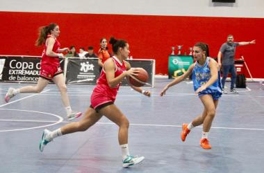 La 1ª Nacional femenina da el pistoletazo de salida este fin de semana con dos partidos a domicilio