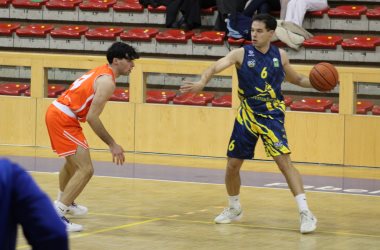 Triple empate por el liderato entre ADC, Baloncesto Badajoz y BCB